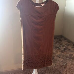 Elegant Brown Dress with Laser-Cut Hem